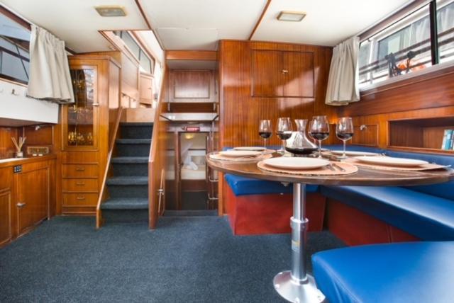 Charming Boat In Barcelona - Perfect Getaway Hotell Sant Adrià de Besòs Exteriör bild